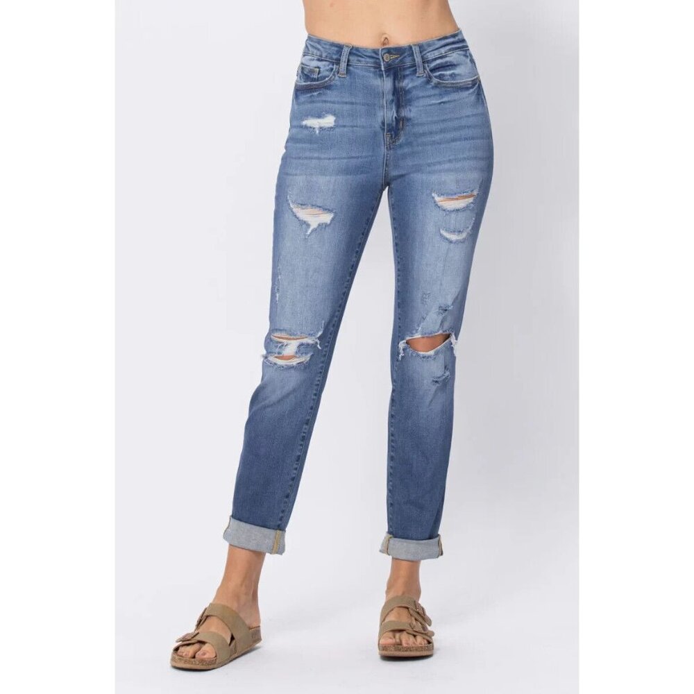 Judy Blue NWT Macy Destroyed Boyfriend 7/28 Mid-Rise Distressed